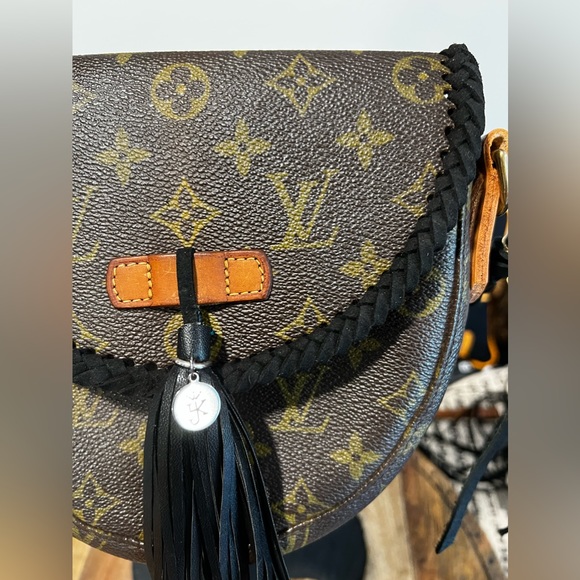 Vintage Louis Vuitton Chantilly PM Revamped - Picture 12 of 12